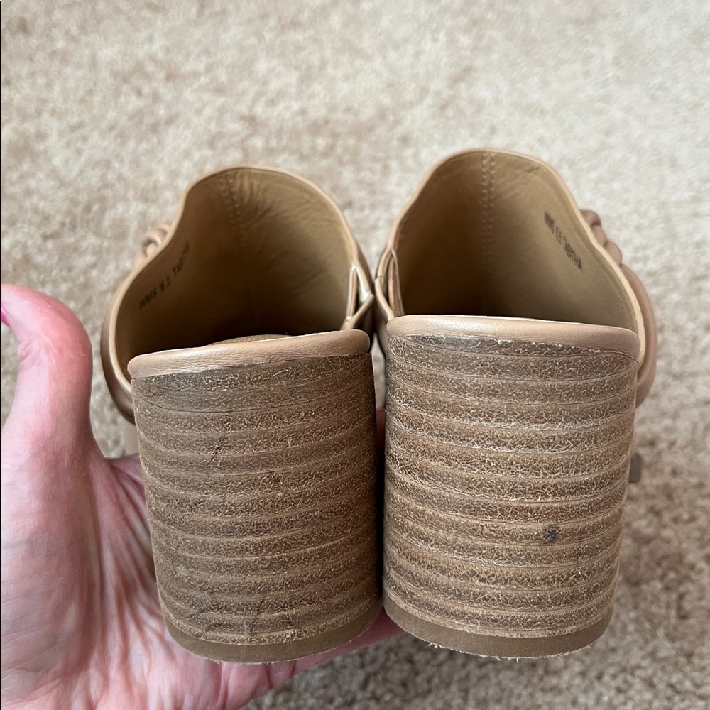 Dolce Vita Tabitha Stacked Heel Mules - Picture 4 of 7